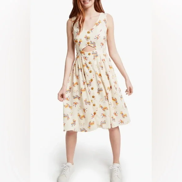 Modcloth Keeping On Cutout Pinata Print Dress A-Line Llama Rainbow Cream Size 1X - Picture 11 of 11